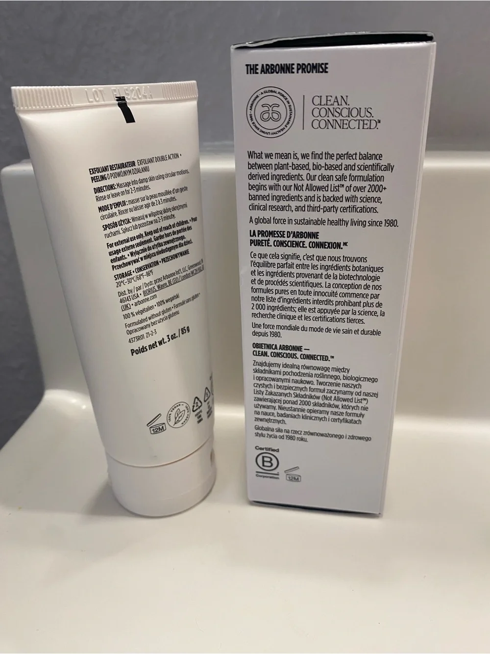 Arbonne Derm Results Solutions Resurfacing Exfoliator - White